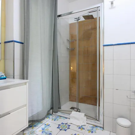 1 Bedroom In Apartment